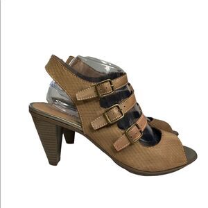 HISPANITAS Textured Leather Strappy Leather Heels with Buckle Accents